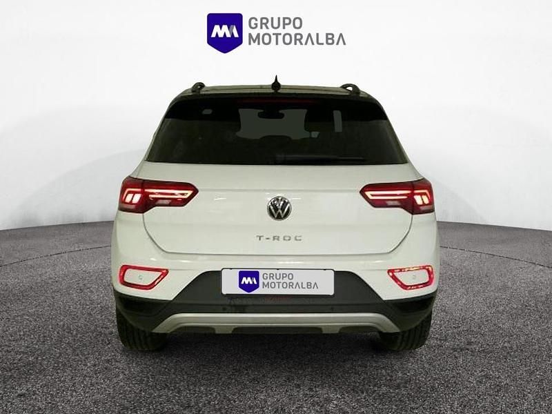 Usado VW T-Roc Life 110 CV (80 kW) 2023 Blanco SUV