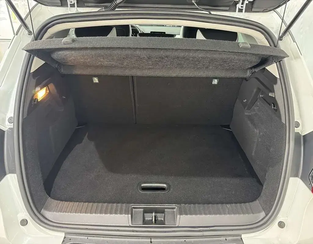 Usado Renault Captur Zen 143 CV (105 kW) 2022 Blanco SUV