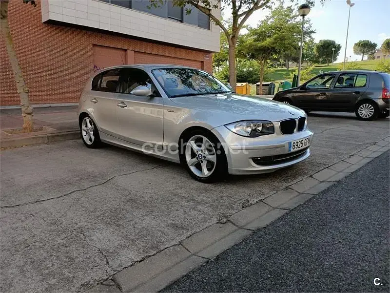 Usado BMW 120 163 CV (119 kW) 2008 Gris / plata Utilitario