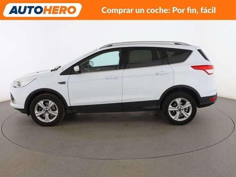 Usado Ford Kuga Trend 120 CV (88 kW) 2015 Blanco SUV