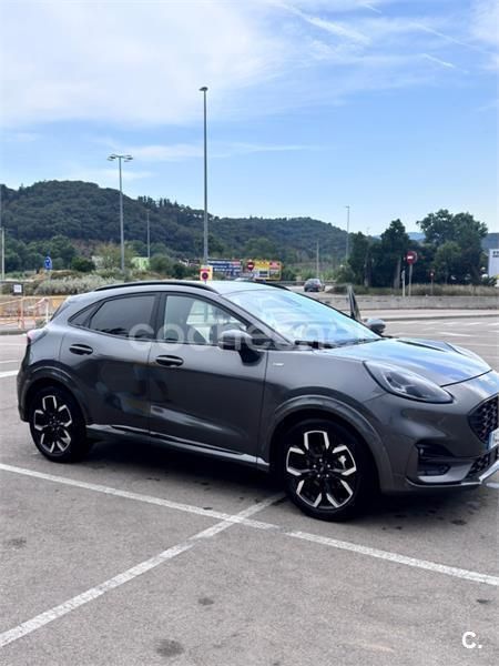 Usado Ford Puma 125 CV (91 kW) 2023 Gris / plata SUV