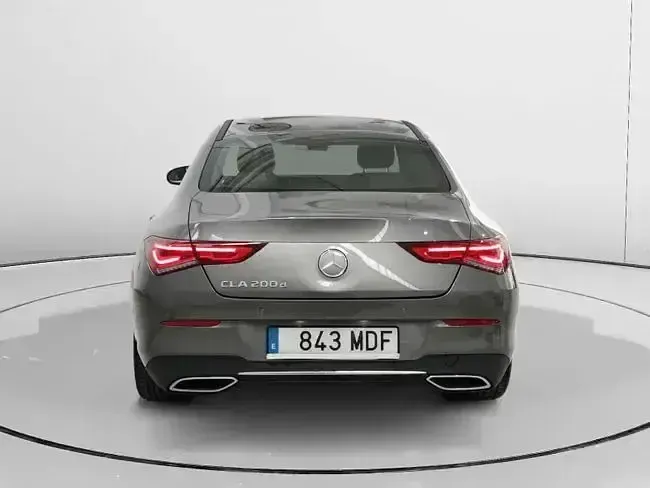 Usado Mercedes CLA200 150 CV (110 kW) 2023 Gris Berlina
