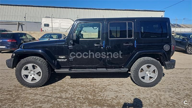 Usado Jeep Wrangler Unlimited Sahara 177 CV (130 kW) 2011 Negro SUV