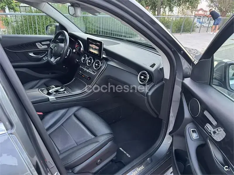Usado Mercedes GLC250 AMG line 204 CV (150 kW) 2016 Gris / plata SUV