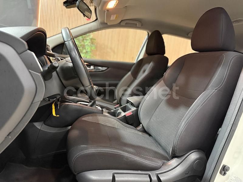 Usado Nissan Qashqai Acenta 115 CV (84 kW) 2021 Blanco SUV