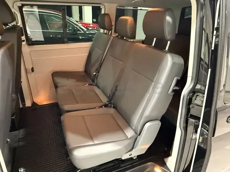 Usado VW Caravelle 198 CV (145 kW) 2019 Negro Van