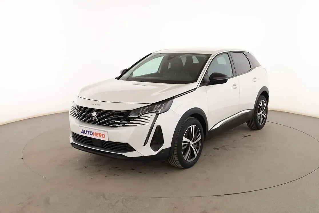 Usado Peugeot 3008 Allure 130 CV (95 kW) 2022 SUV