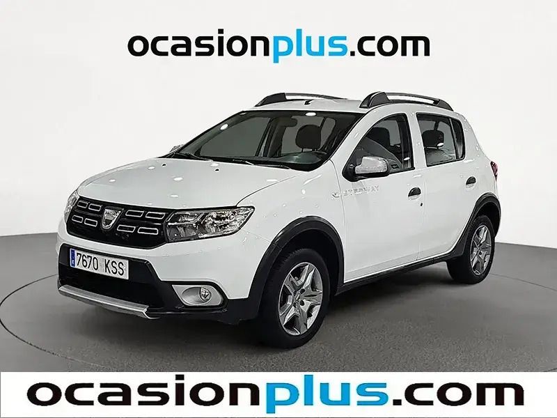 Blanco Usado 2019 Dacia Sandero Essentiel Utilitario | 9991 € (Precio justo) - Imagen 1/4