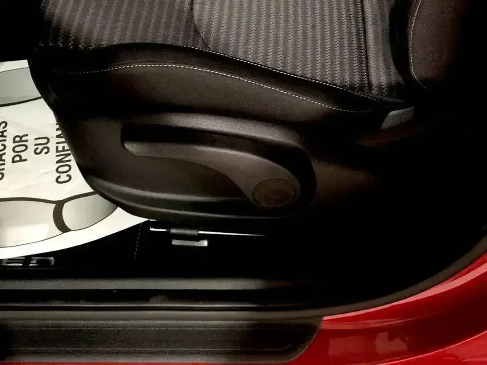 Nuevo Kia Ceed 120 CV (88 kW) 2025 Rojo Utilitario