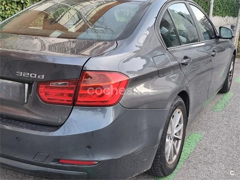 Usado BMW 320 Gran Turismo 184 CV (135 kW) 2013 Gris / plata Berlina