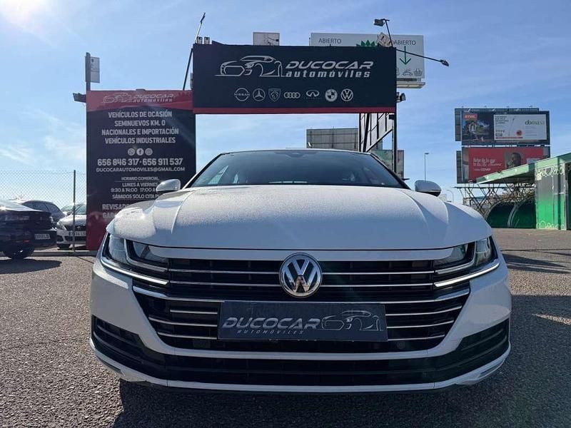 Begagnad VW Arteon Elegance 150 HK (110 kW) 2019 Vit Sportkupé