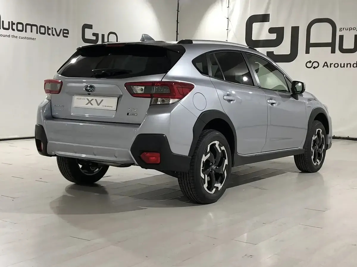 Usado Subaru XV 150 CV (110 kW) 2023 Gris SUV
