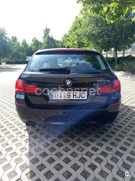 Usado BMW 525 204 CV (150 kW) 2012 Azul Familiar