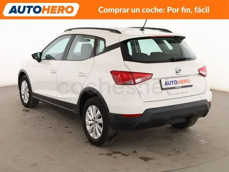 Usado Seat Arona Style 95 CV (69 kW) 2019 Blanco SUV