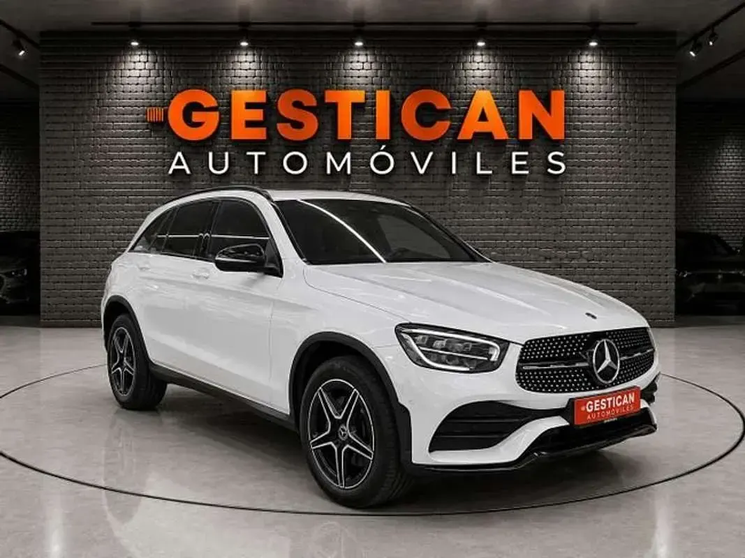 Usado Mercedes GLC350 320 CV (235 kW) 2022 Blanco SUV