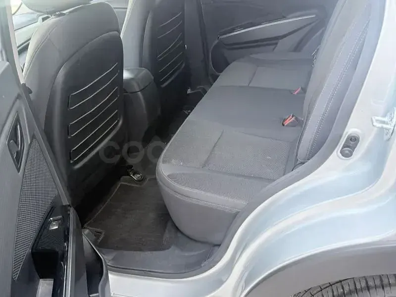 Usado SsangYong Tivoli 163 CV (119 kW) 2020 Gris / plata SUV