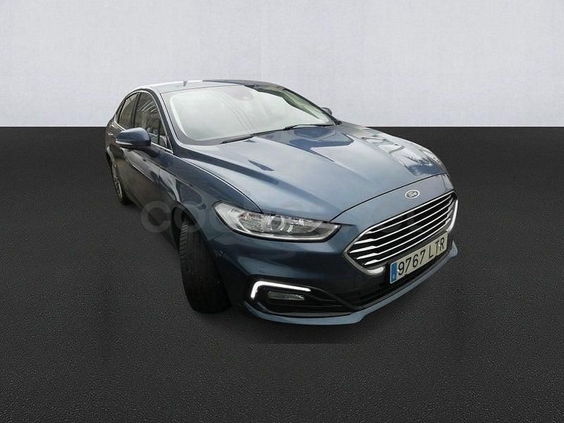 Usado Ford Mondeo Titanium 187 CV (137 kW) 2021 Azul Berlina