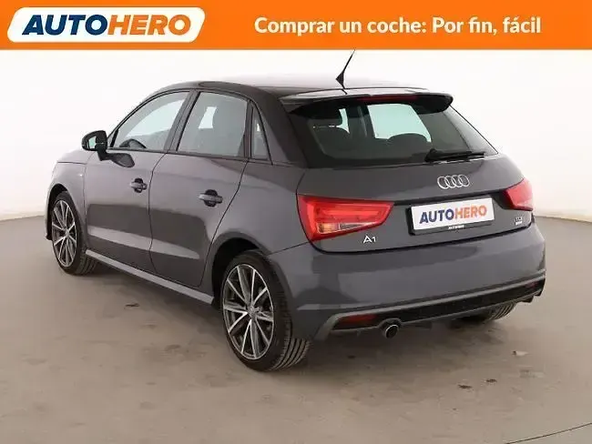 Usado Audi A1 90 CV (66 kW) 2015 Gris Utilitario