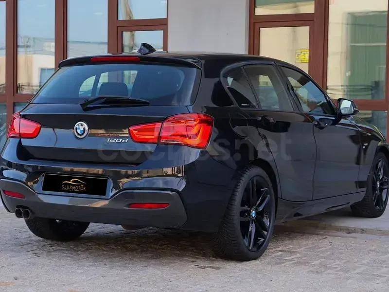 Usado BMW 120 190 CV (139 kW) 2016 Negro Utilitario