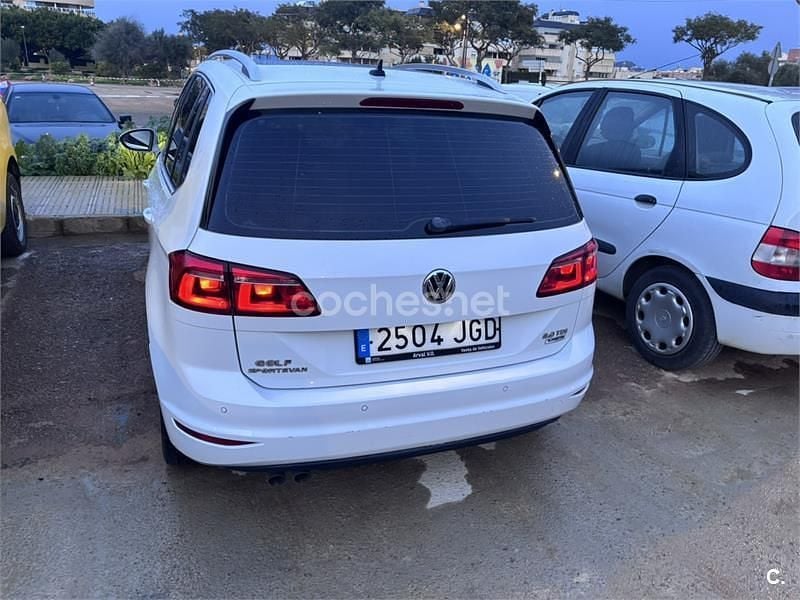 Usado VW Golf Sportsvan Sportline 150 CV (110 kW) 2015 Blanco Monovolumen