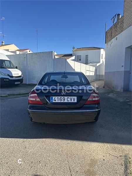 Usado Mercedes CLK270 Avantgarde 170 CV (125 kW) 2004 Azul Coupe