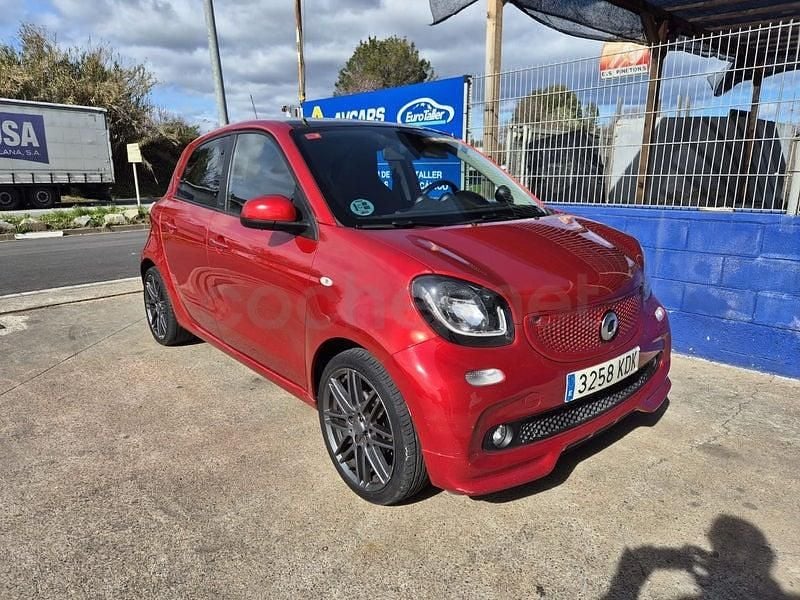 Usado Smart ForFour Passion 90 CV (66 kW) 2017 Granate Utilitario