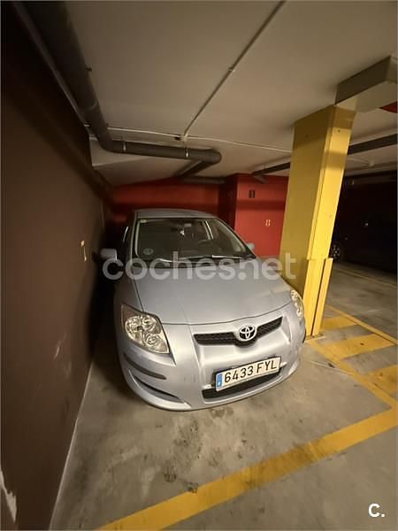 Gris / plata Usado 2007 Toyota Auris Luna Berlina | 5500 € (Super precio) - Imagen 1/4