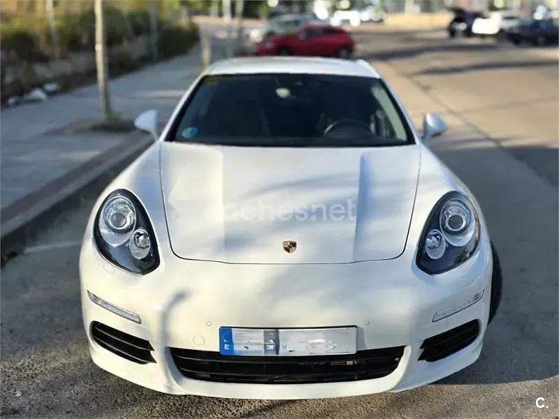 Usado Porsche Panamera 416 CV (305 kW) 2013 Blanco Utilitario