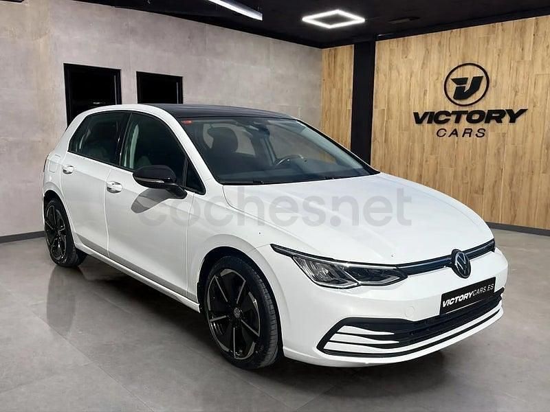 Usado VW Golf VIII Life 110 CV (80 kW) 2021 Blanco Berlina