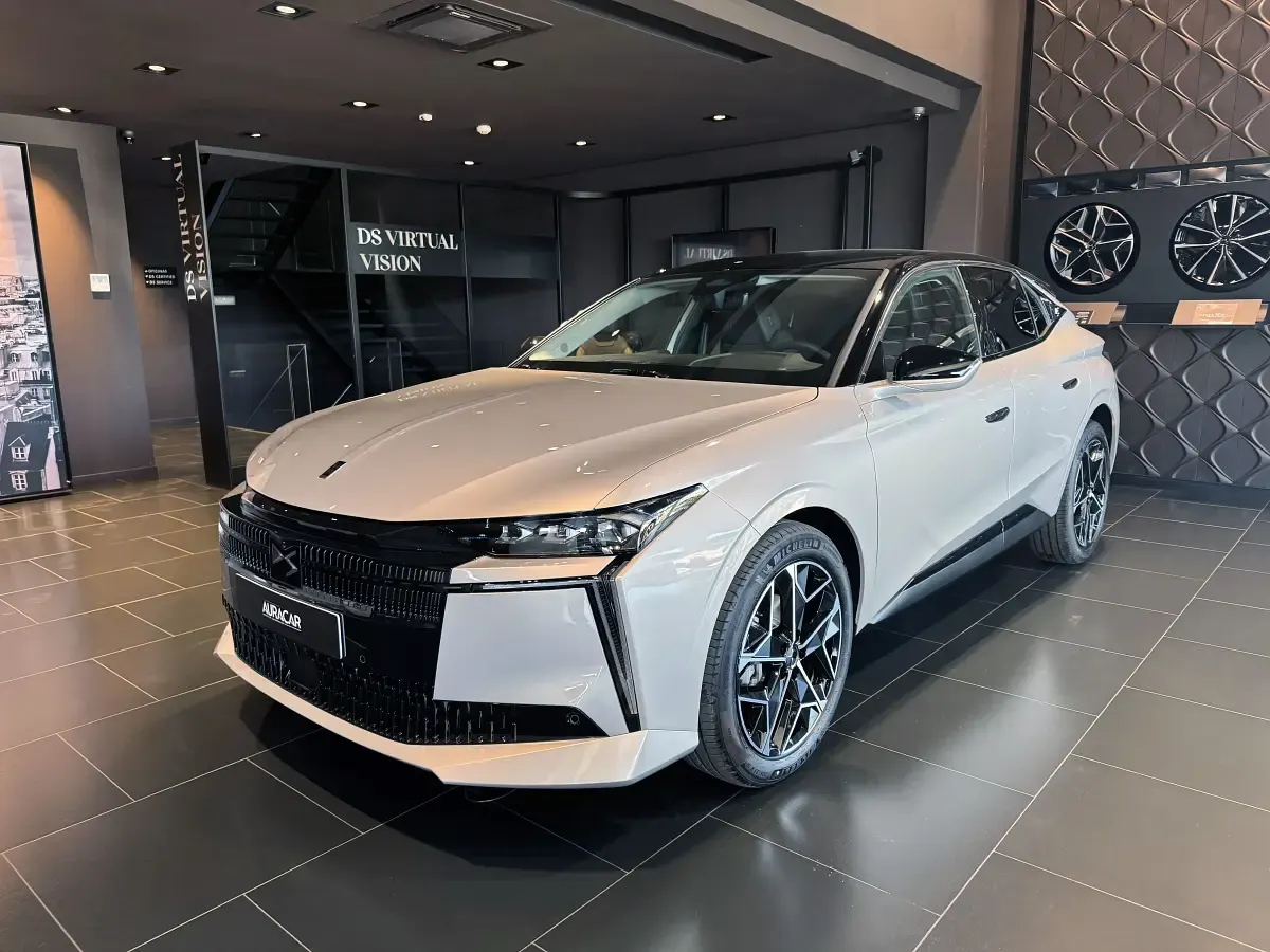Usado DS Automobiles DS4 145 CV (106 kW) 2025 Blanco Berlina