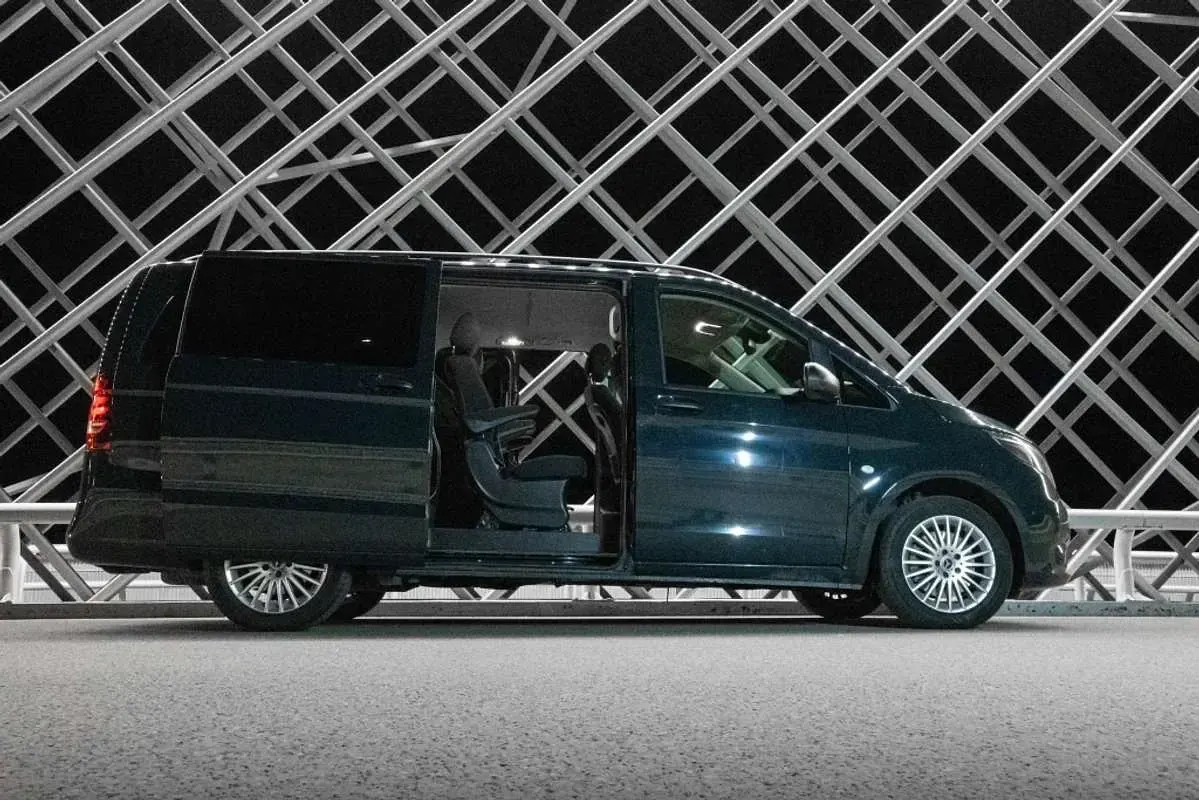 Usado Mercedes Vito 190 CV (139 kW) 2020 Verde Van