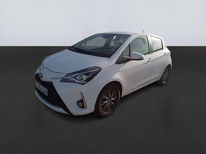 Blanco Usado 2020 Toyota Yaris Hybrid Active Utilitario | 17.200 € (Precio justo) - Imagen 1/4