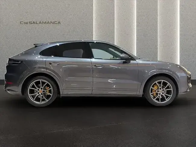 Usado Porsche Cayenne 340 CV (250 kW) 2023 Gris SUV