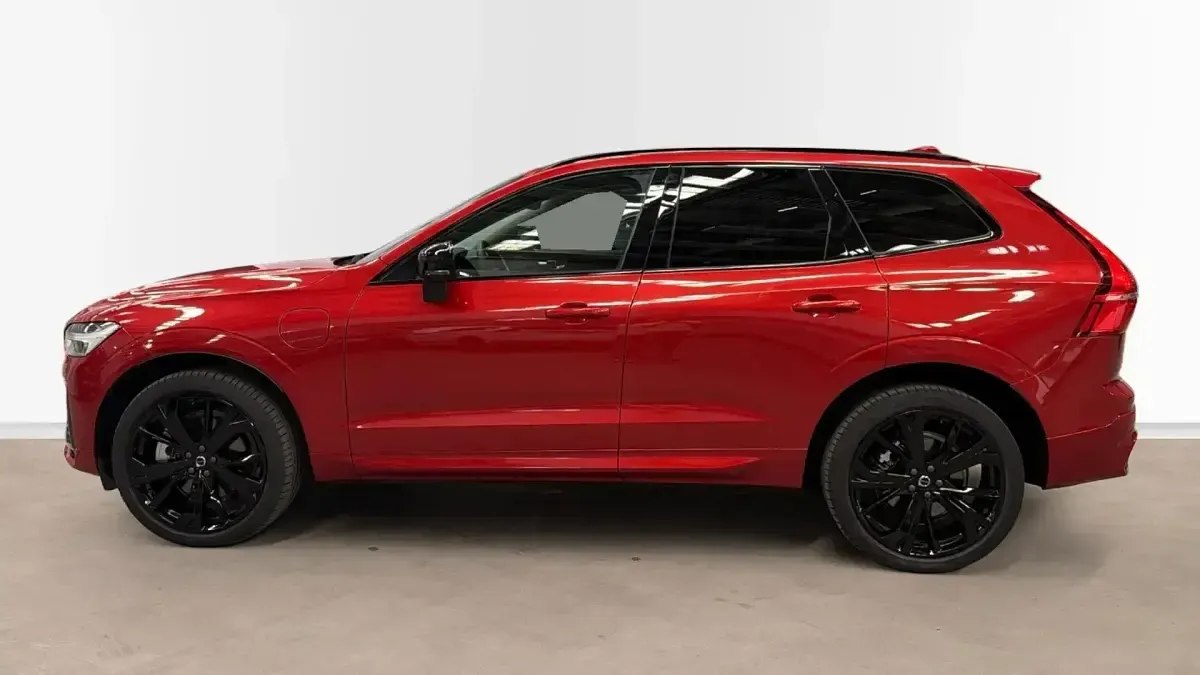 Usado Volvo XC60 Ultra 350 CV (257 kW) 2024 Rojo SUV