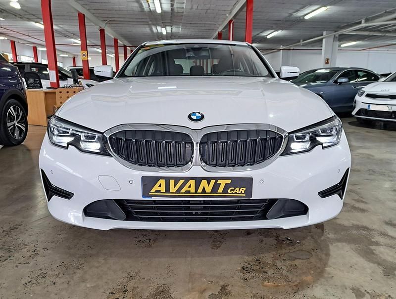 Usado BMW 318 150 CV (110 kW) 2021 Blanco Berlina