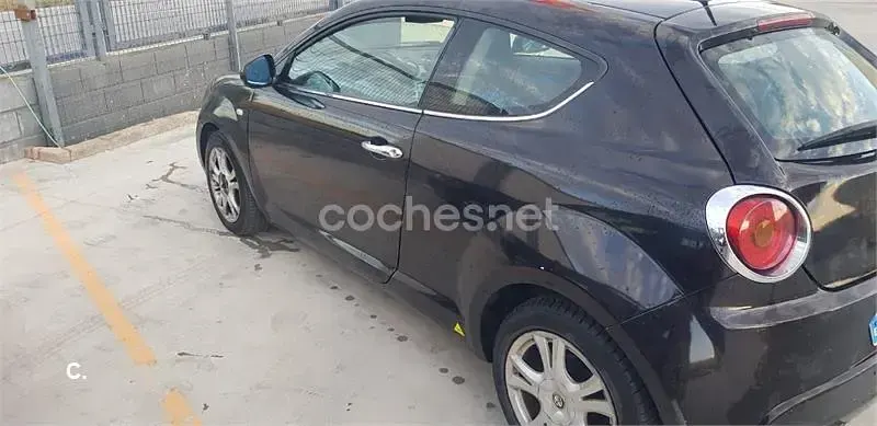 Usado Alfa Romeo MiTo Progression 120 CV (88 kW) 2009 Granate Utilitario