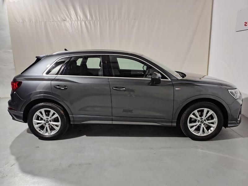 Usado Audi Q3 S-Line 150 CV (110 kW) 2024 Gris SUV