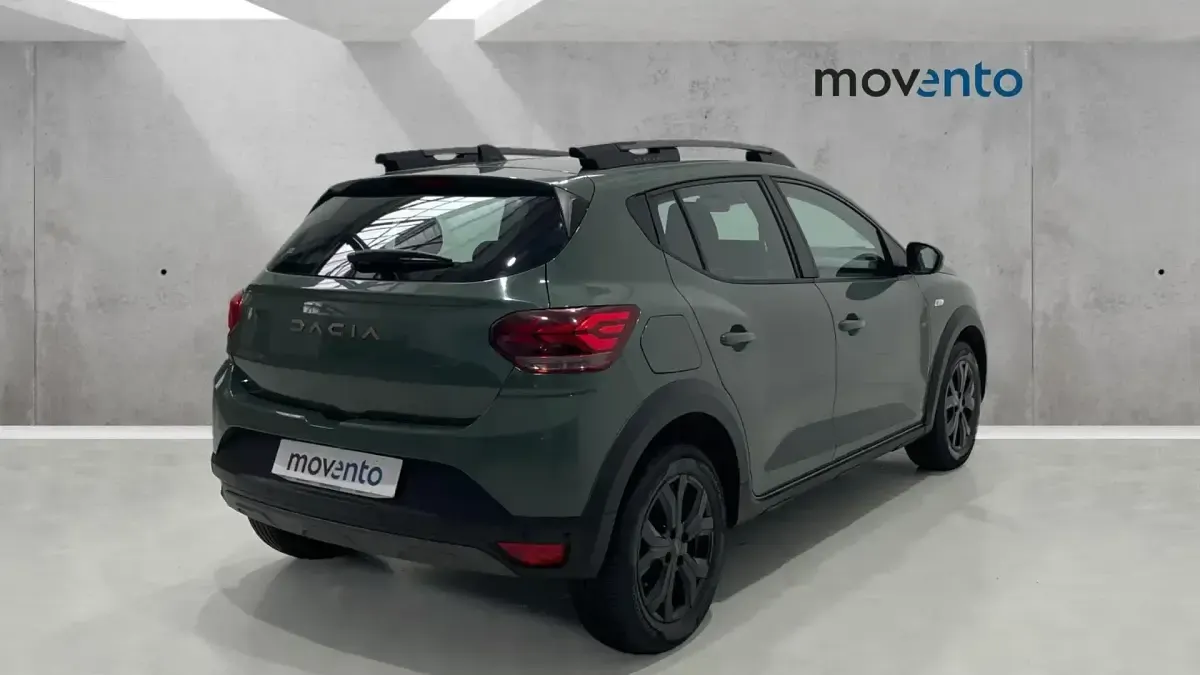 Usado Dacia Sandero Extreme 110 CV (80 kW) 2024 Verde Berlina
