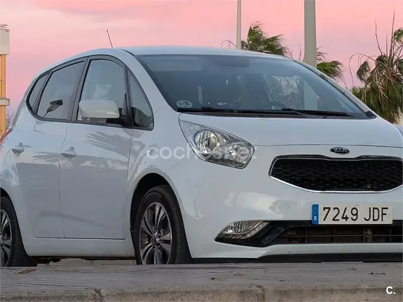 Usado Kia Venga 128 CV (94 kW) 2015 Blanco Utilitario