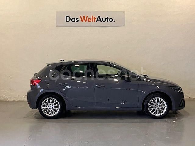 Nuevo Seat Ibiza FR 115 CV (84 kW) 2025 Gris / plata Berlina