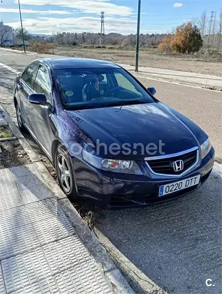 Usado Honda Accord Executive 140 CV (102 kW) 2005 Azul Berlina