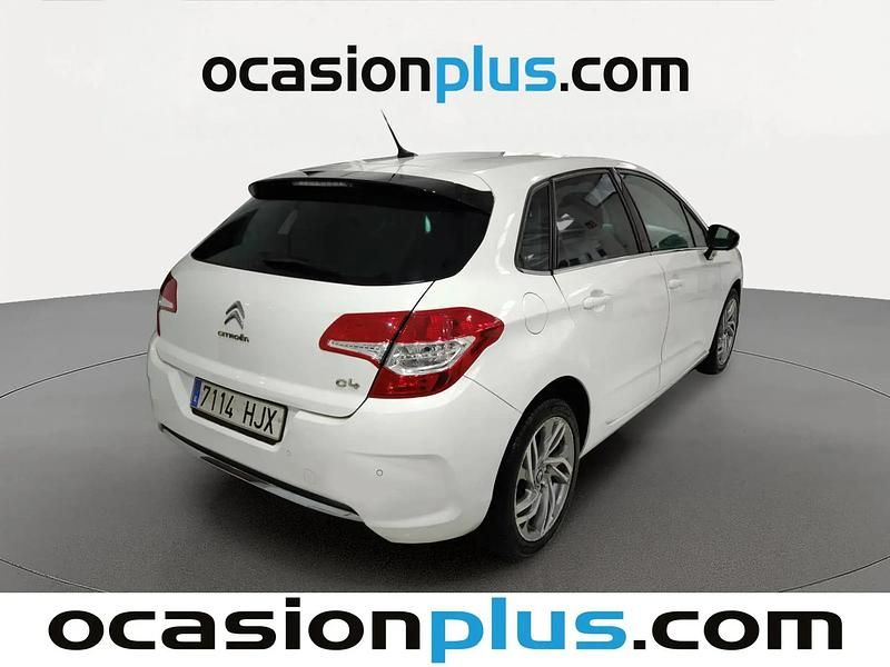 Begagnad Citroën C4 120 HK (88 kW) 2012 Vit Halvkombi