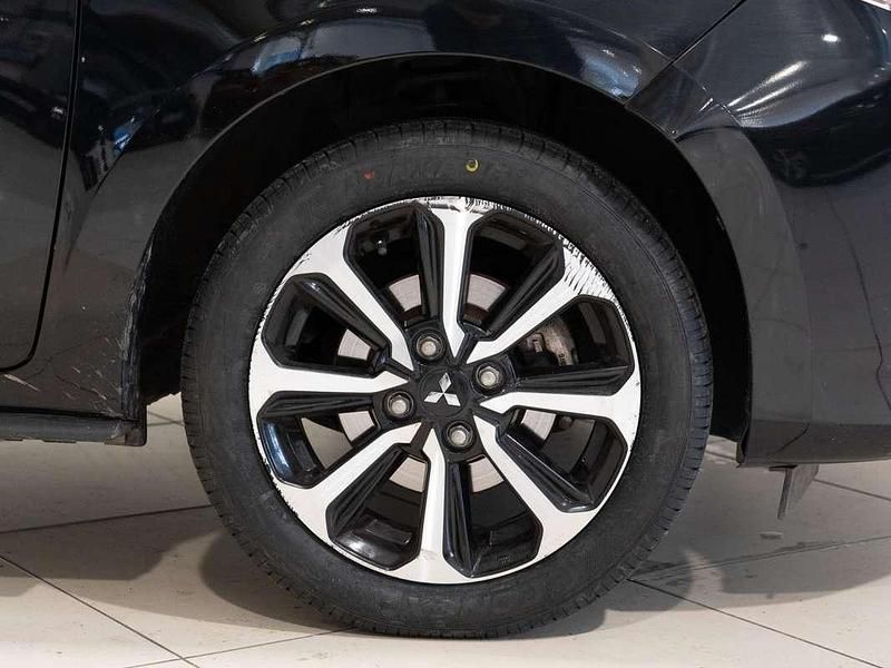 Używany Mitsubishi Space Star 71 KM (52 kW) 2023 Czarny Hatchback