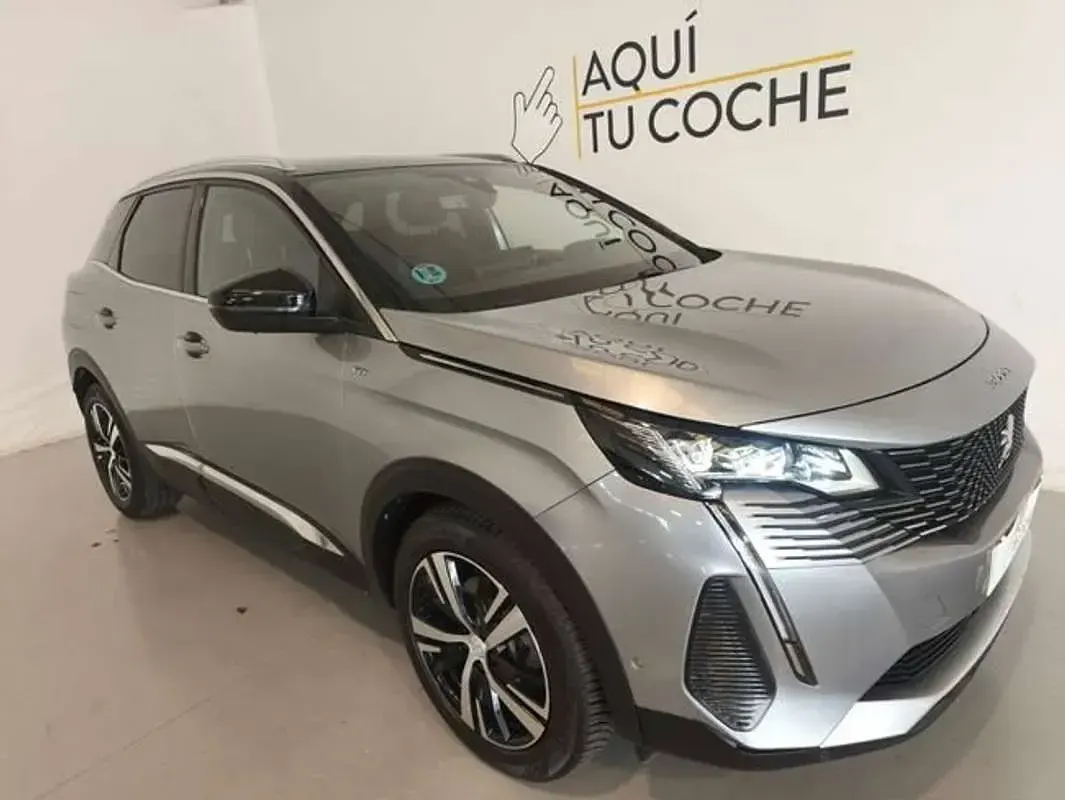 Usado Peugeot 3008 GT 131 CV (96 kW) 2022 Gris SUV