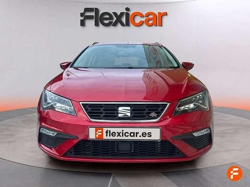 Usado Seat Leon ST FR 190 CV (139 kW) 2019 Rojo Familiar