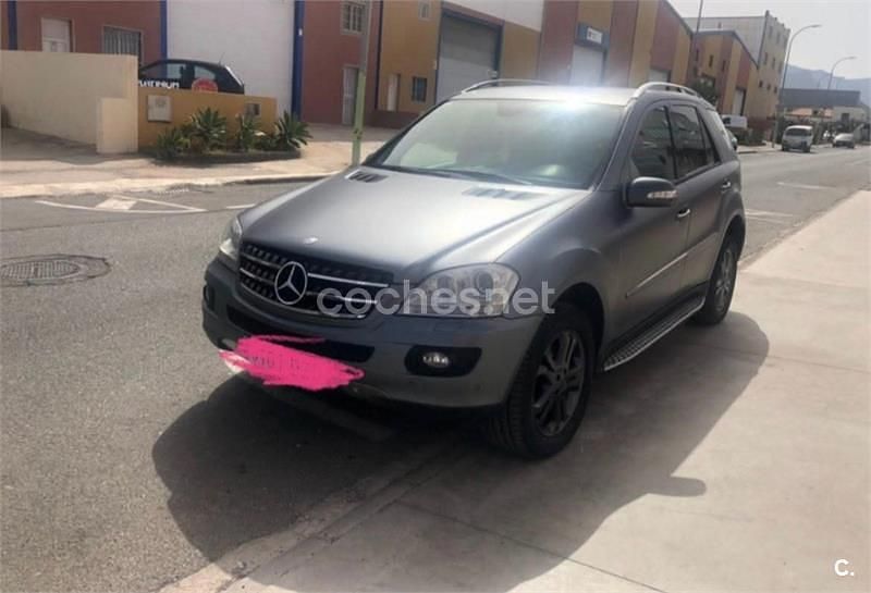 Usado Mercedes ML320 224 CV (164 kW) 2007 Gris / plata SUV