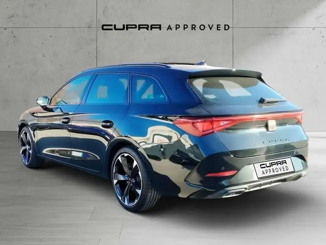 Usado Cupra Leon 150 CV (110 kW) 2024 Negro Familiar