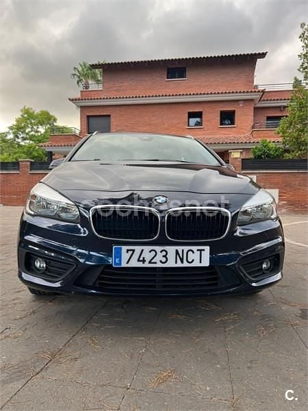 Verde Usado 2014 BMW 218 Familiar | 8995 € - Imagen 1/4