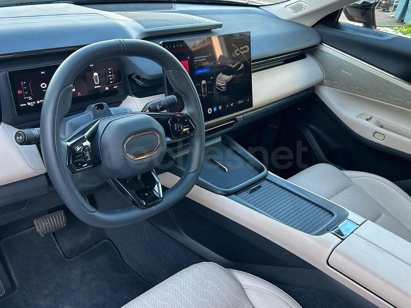 Usado Lynk & Co 08 350 CV (257 kW) 2025 Marrón SUV