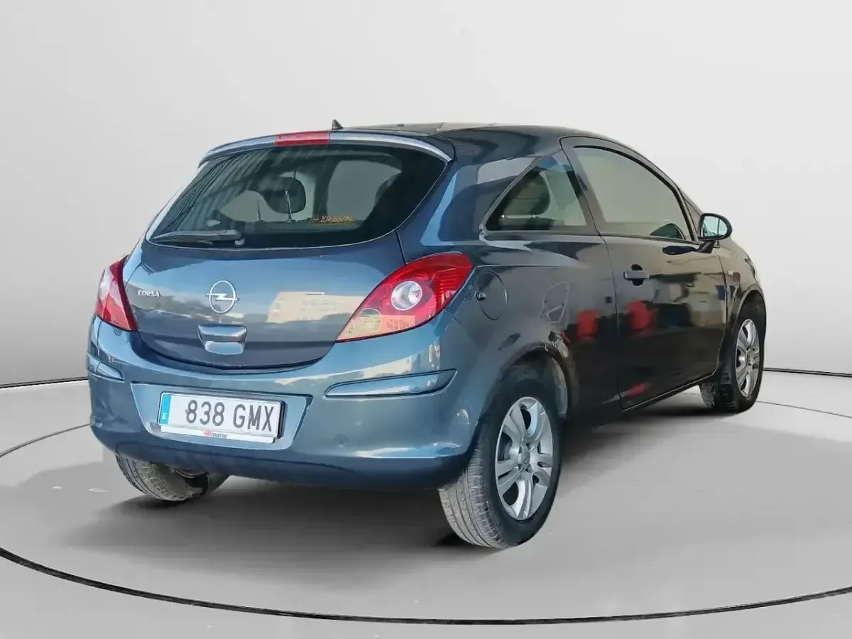 Usado Opel Corsa Essentia 60 HP (44 kW) 2009 Citadino